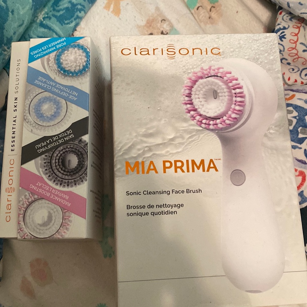 Clarisonic Mia Prima with 4 brush heads